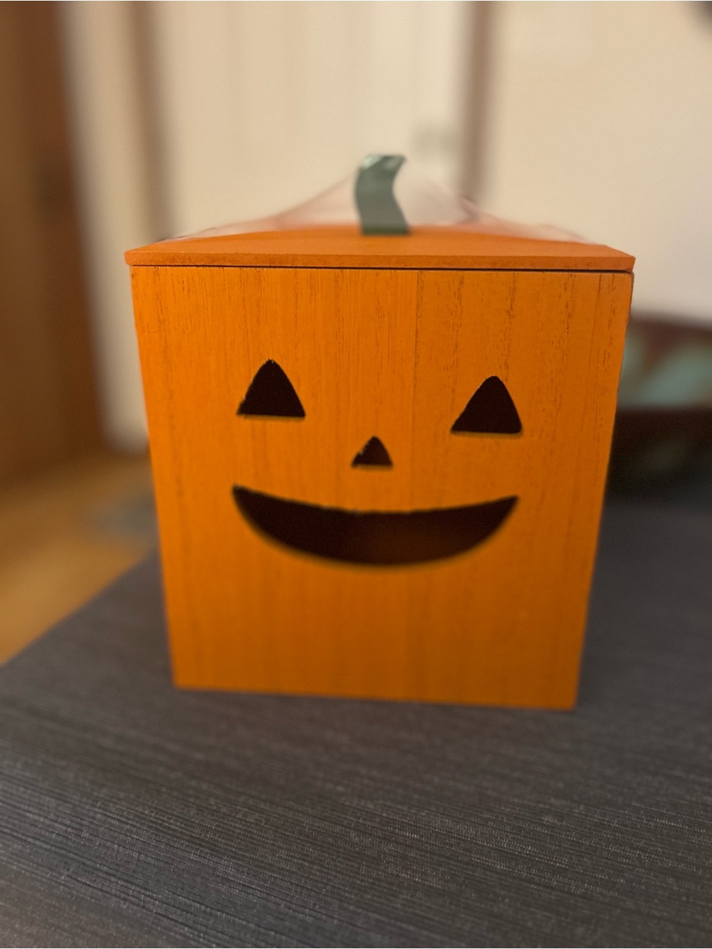 Target Halloween 2026
Bullseye Plaground- Orange
Pumpkin Tissue Box